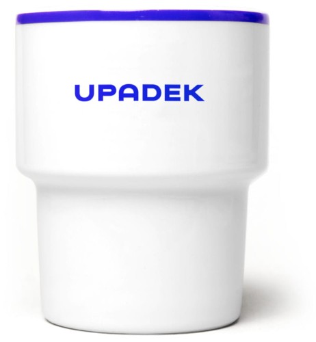 Kubek bez ucha Upadek