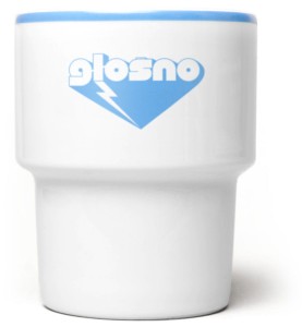 Głośno